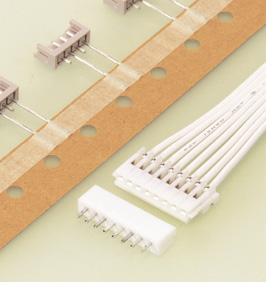 Close up image of HR Connector (Crimp style)