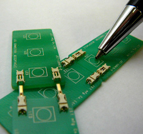 Close up image of LEL connector